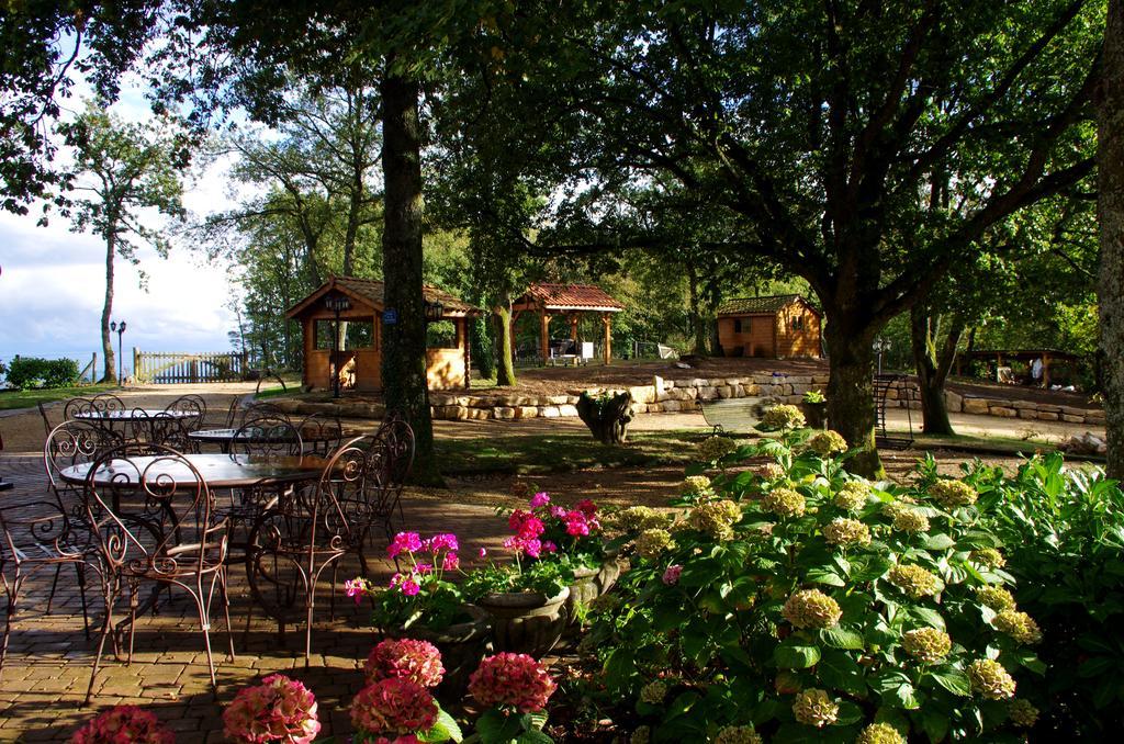 Auberge Les Tables Du Ban Saint-Pierre-la-Palud Ngoại thất bức ảnh